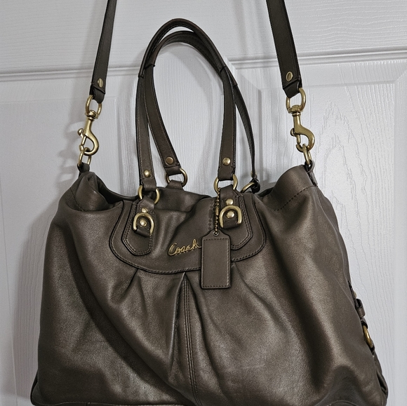 Light bronze Coach purse - Picture 6 of 7